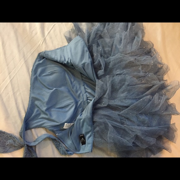SOLD🧡🖤Windsor Prom Formal Blue Lace Tulle Dress - Picture 5 of 8